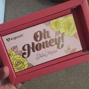 ❌SOLD❌Trixie Mattel Oh Honey palette by Sugarpill